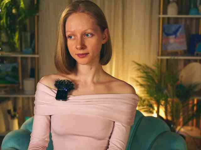 MiaVebes Sex Cam Show