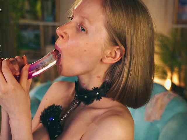 MiaVebes Sex Cam Show
