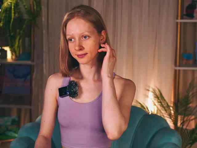 MiaVebes Sex Cam Show