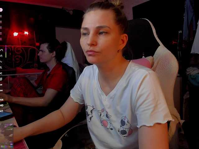 видео QueenAfina