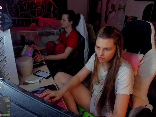 QueenAfina live cam on BongaCams