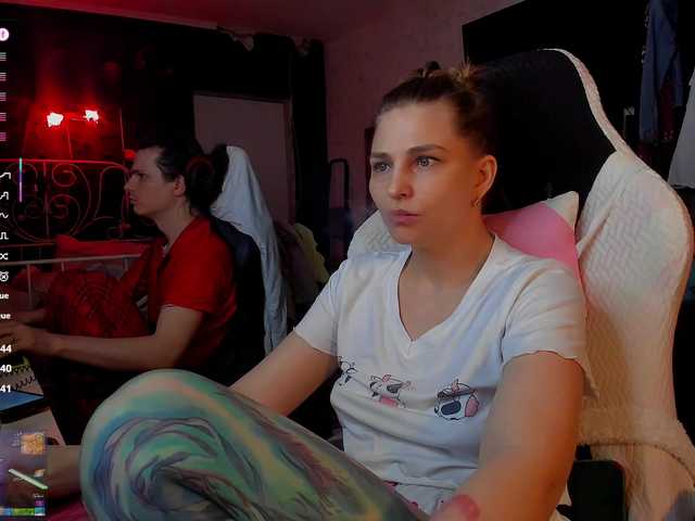 QueenAfina live cam on BongaCams