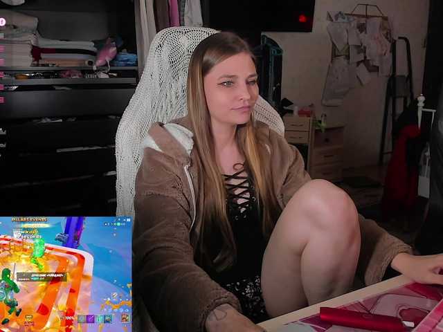 QueenAfina live cam on BongaCams