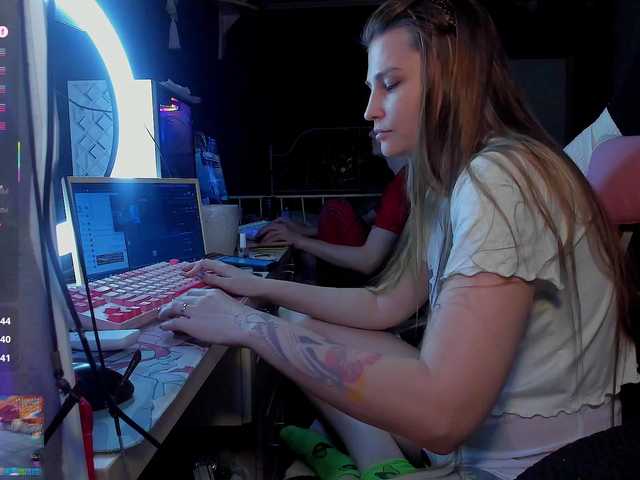 QueenAfina live cam on BongaCams