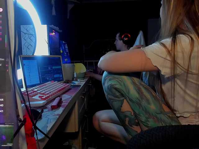 QueenAfina live cam on BongaCams