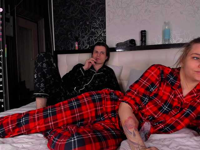 QueenAfina's BongaCams show and profile