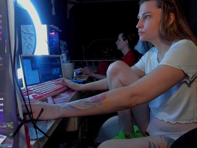 QueenAfina live cam on BongaCams
