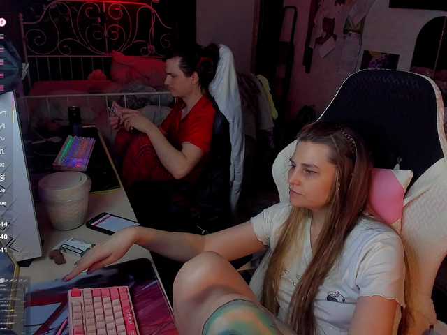 Видео QueenAfina