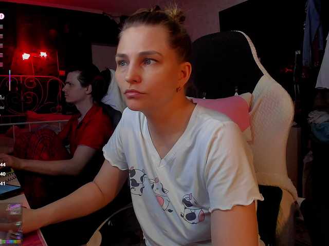 QueenAfina live cam on BongaCams