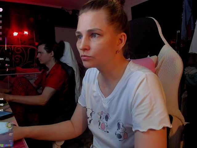 QueenAfina live cam on BongaCams