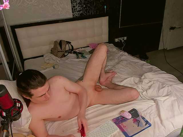 QueenAfina live cam