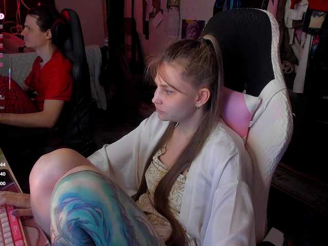 QueenAfina live cam on BongaCams