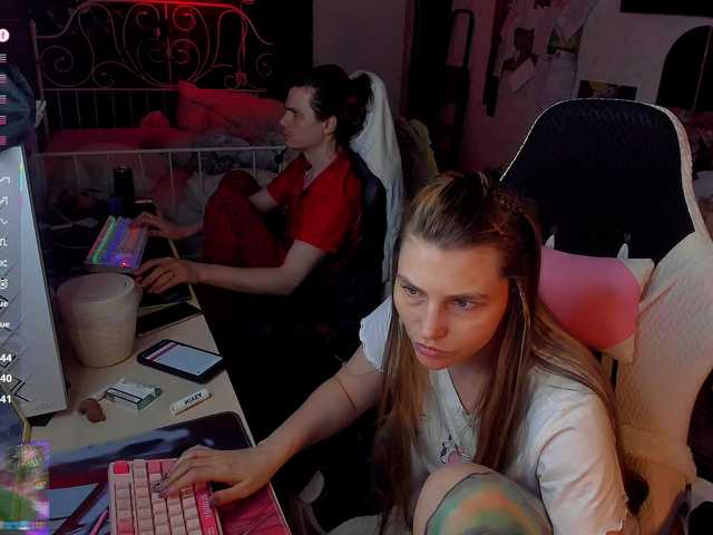 QueenAfina live cam on BongaCams