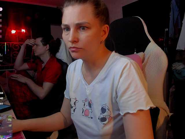 QueenAfina live cam on BongaCams