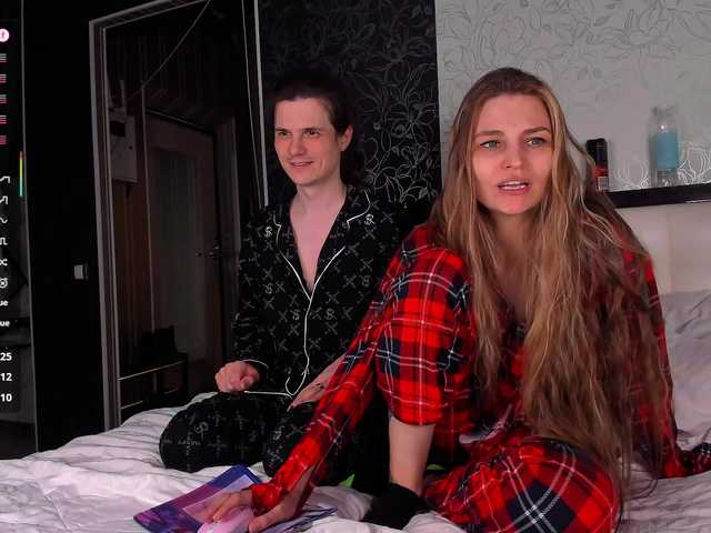 QueenAfina's BongaCams show and profile