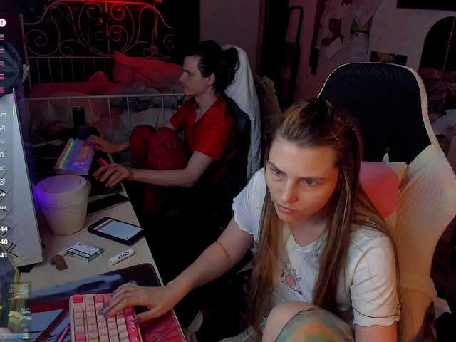 QueenAfina live cam on BongaCams