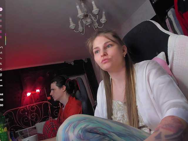 QueenAfina live cam on BongaCams