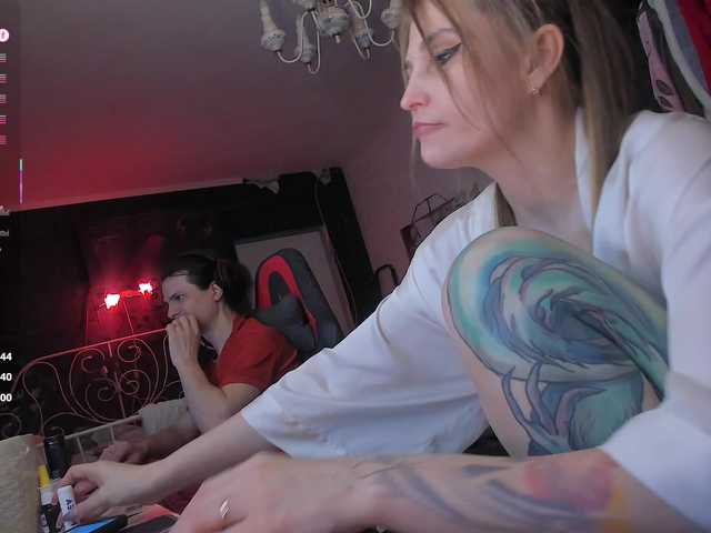QueenAfina live cam on BongaCams