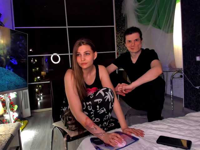 QueenAfina's BongaCams show and profile