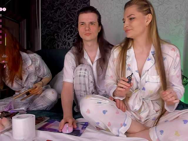  QueenAfina chat room