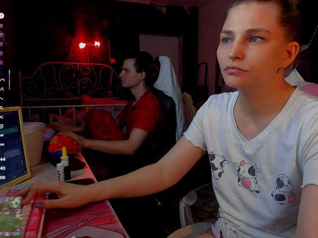 QueenAfina live cam on BongaCams