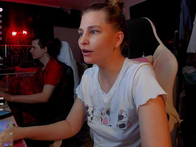 QueenAfina live cam on BongaCams
