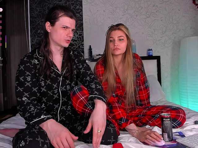 QueenAfina's BongaCams show and profile