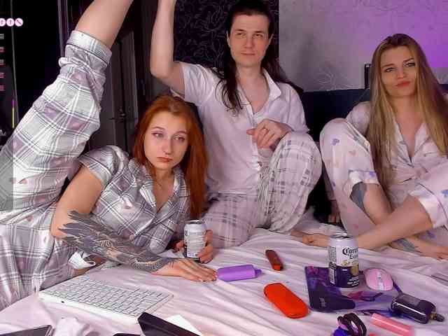 Модель: FuckinHotCouple