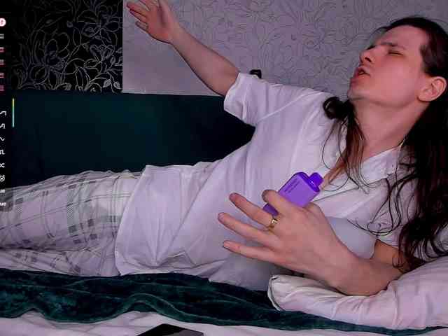 FuckinHotCouple webcam