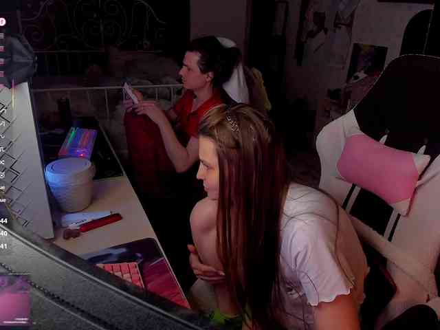 FukinHotCouple webcam