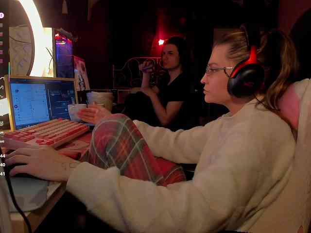 FukinHotCouple webcam
