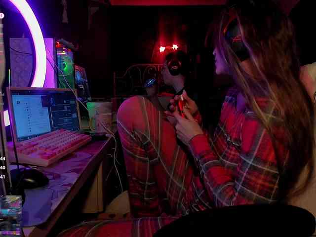 FukinHotCouple webcam
