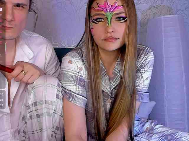 FuckinHotCouple webcam