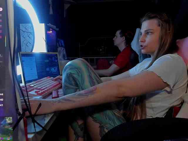 FukinHotCouple webcam
