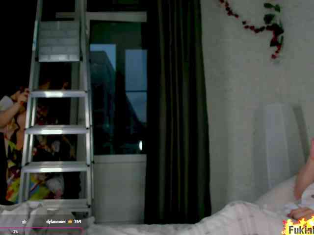 FukinHotCouple webcam