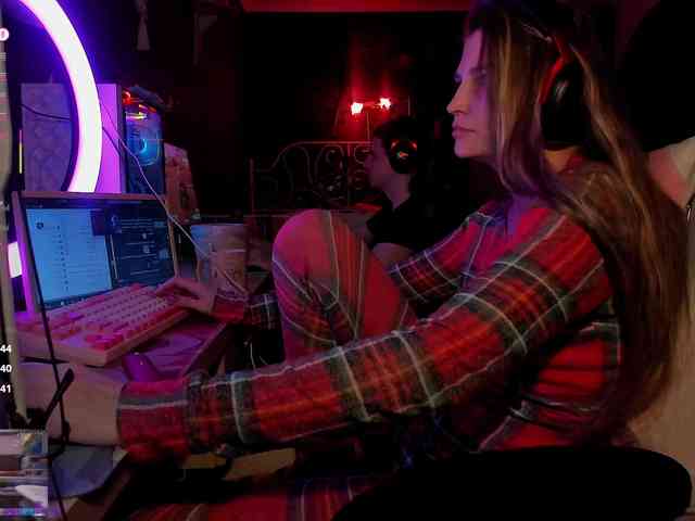 FukinHotCouple webcam