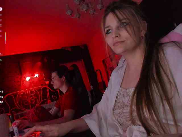 QueenAfina Live Webcam on BongaCams
