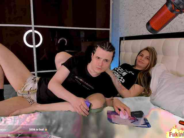 FukinHotCouple webcam