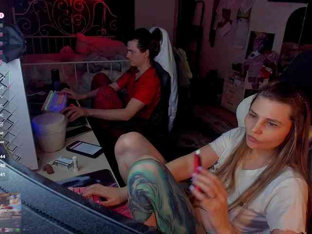 Модель: FukinHotCouple