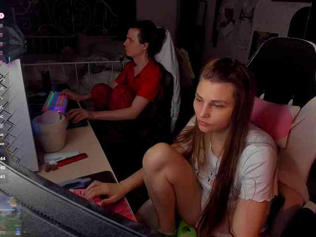 FukinHotCouple webcam