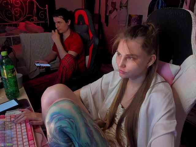 FukinHotCouple webcam