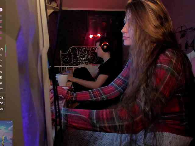 FukinHotCouple webcam