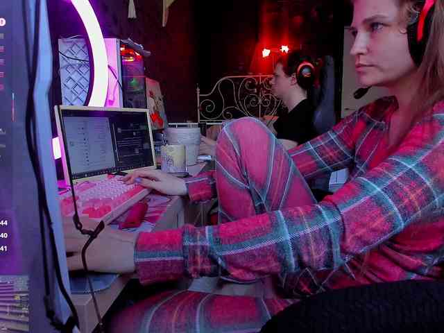 FukinHotCouple webcam
