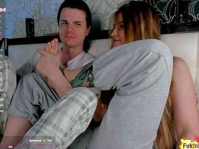 FukinHotCouple webcam