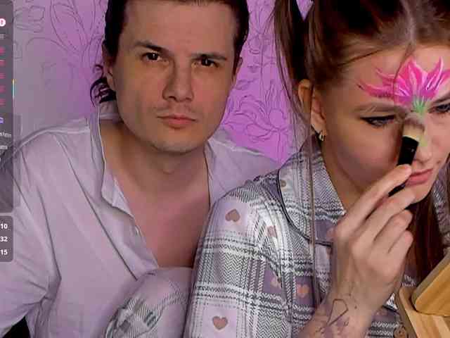 FuckinHotCouple webcam