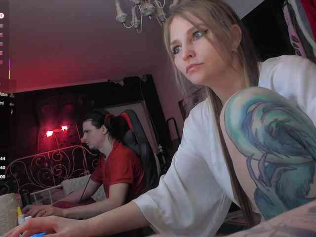 FukinHotCouple webcam