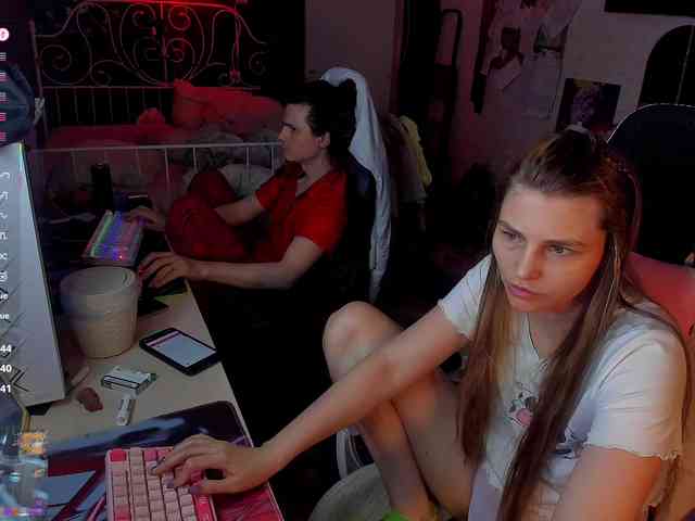 FukinHotCouple webcam