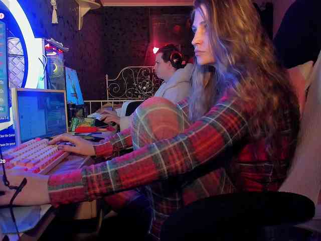 FukinHotCouple webcam
