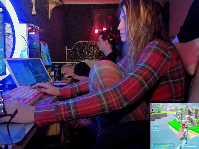 FukinHotCouple webcam