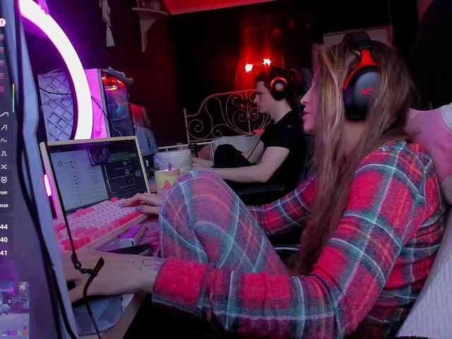 FukinHotCouple webcam